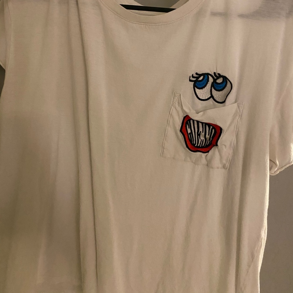 t-shirt - Picture 2 of 2